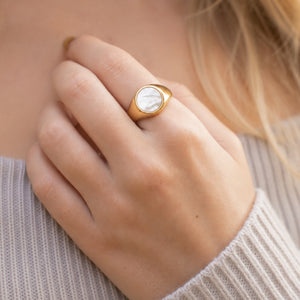 Ring parelmoer rond