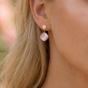 Oorknopje met kattenoog roze