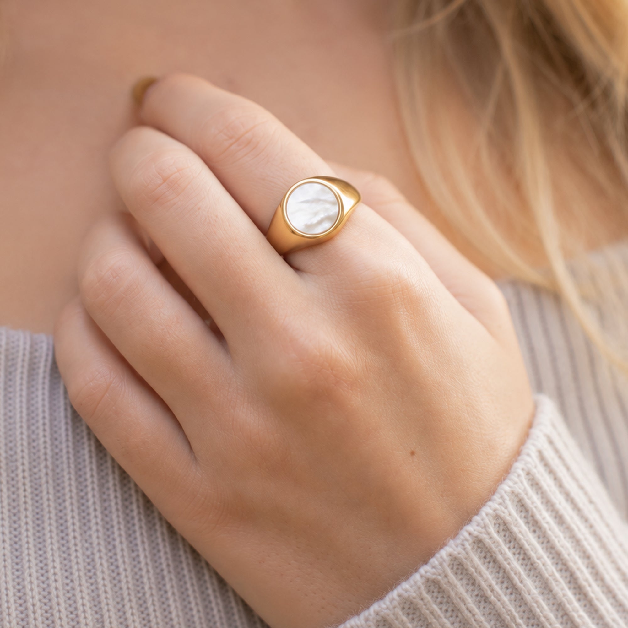 Ring parelmoer rond