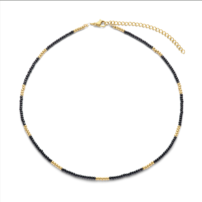 Ketting met witte kralen